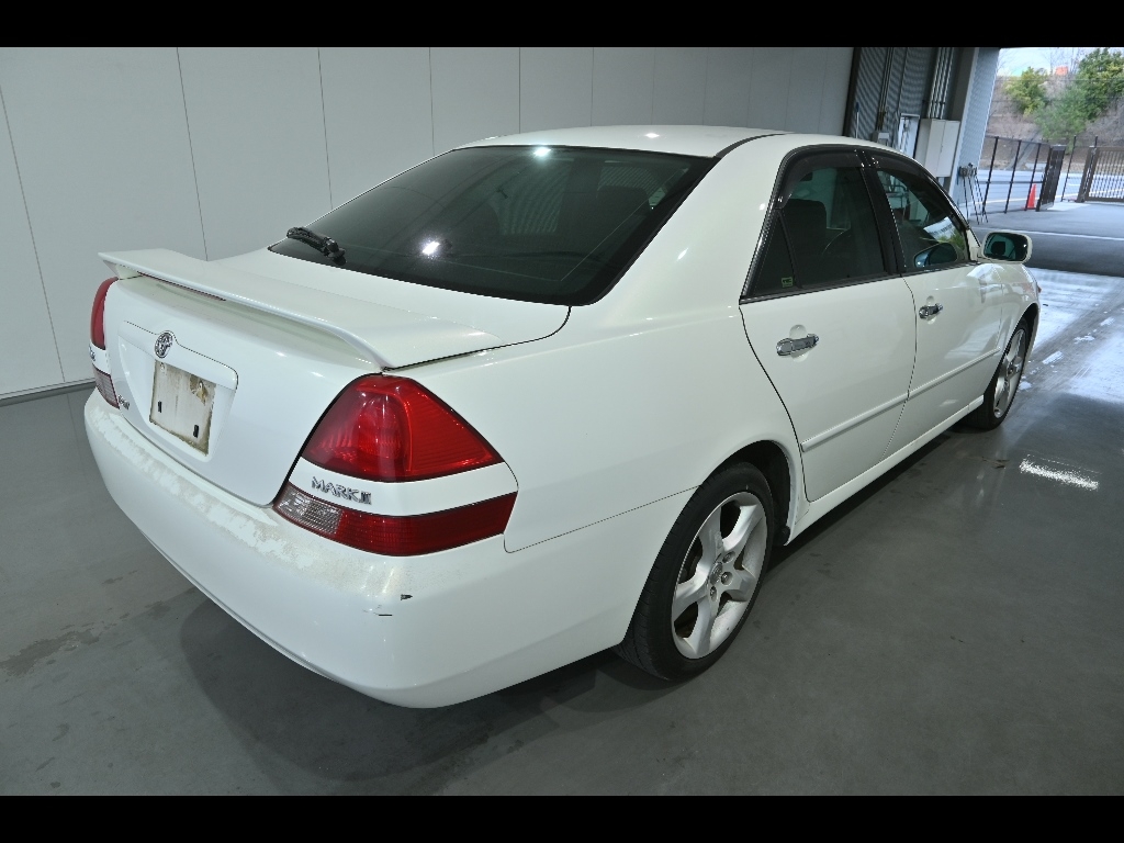 TOYOTA MARK II