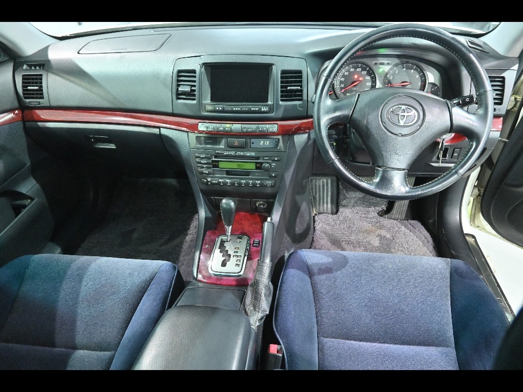 TOYOTA MARK II