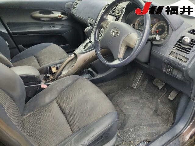 TOYOTA BLADE
