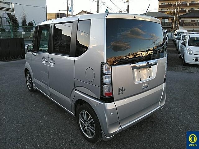 HONDA N-BOX+
