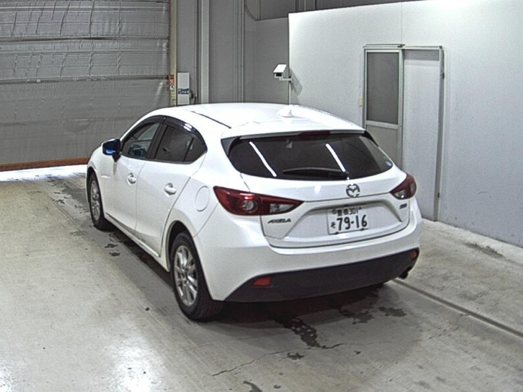 MAZDA AXELA