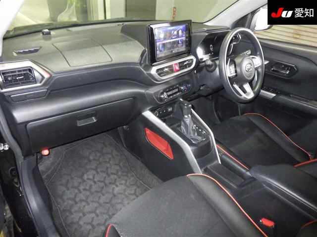 DAIHATSU ROCKY