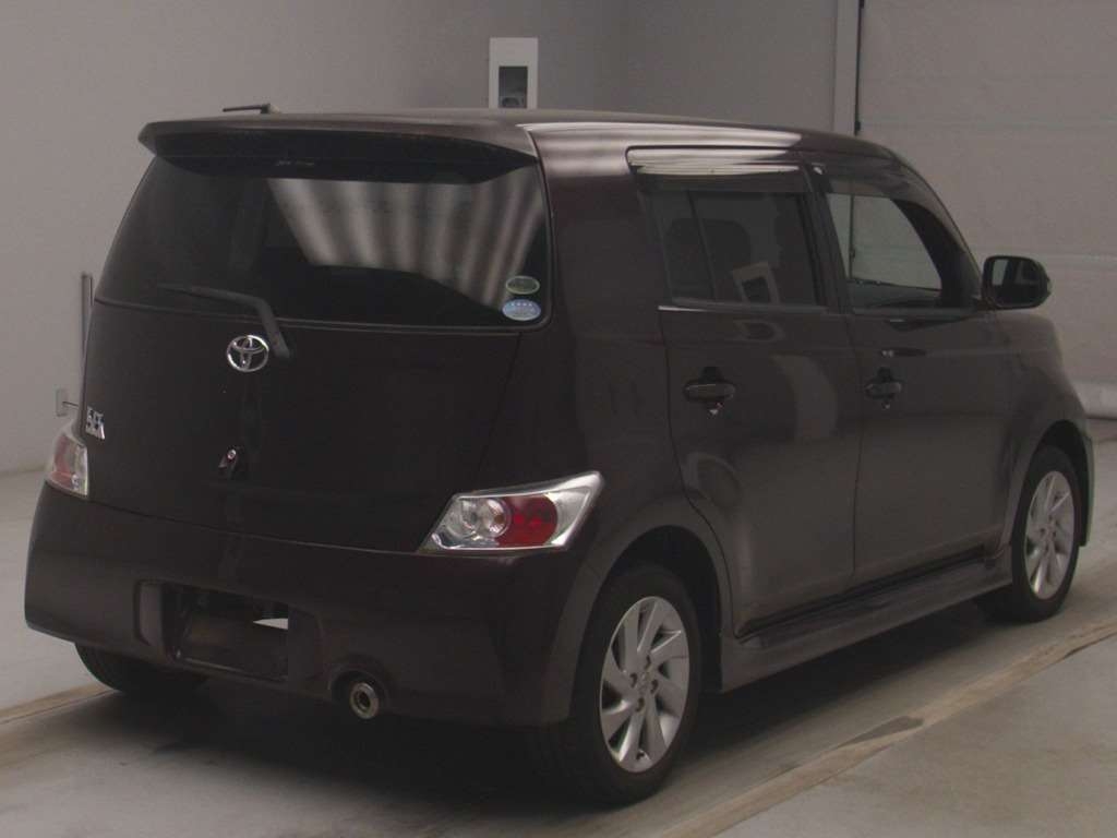 TOYOTA BB