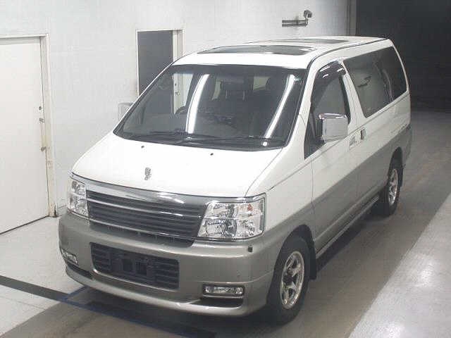 NISSAN ELGRAND