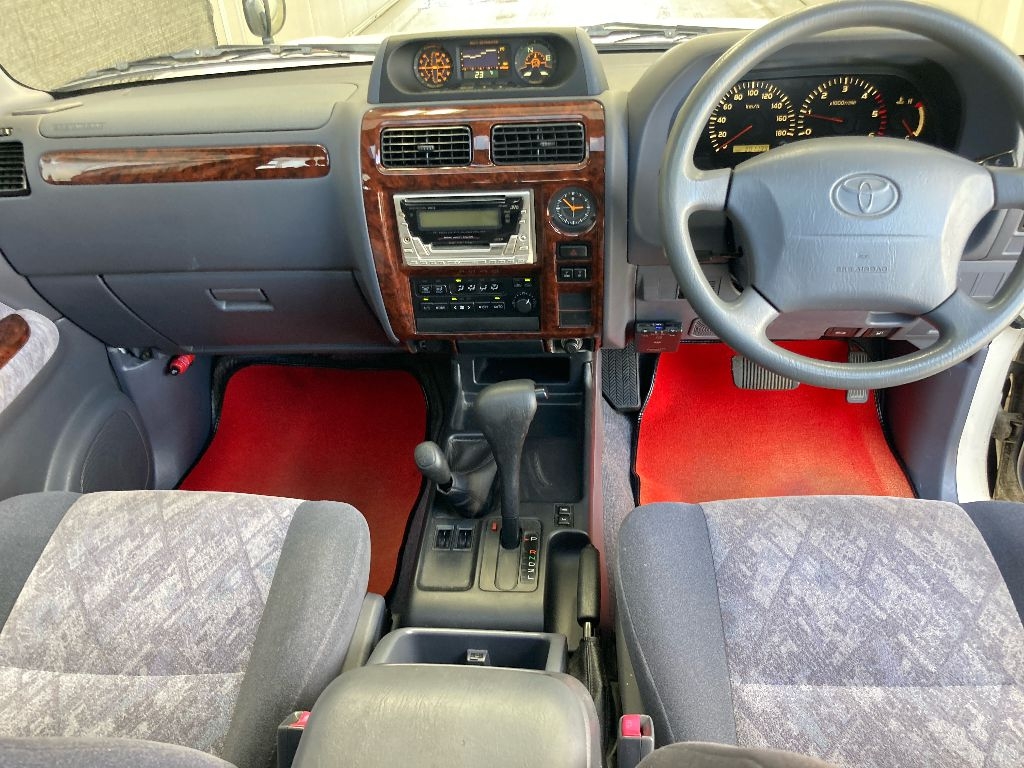TOYOTA LAND CRUISER PRADO