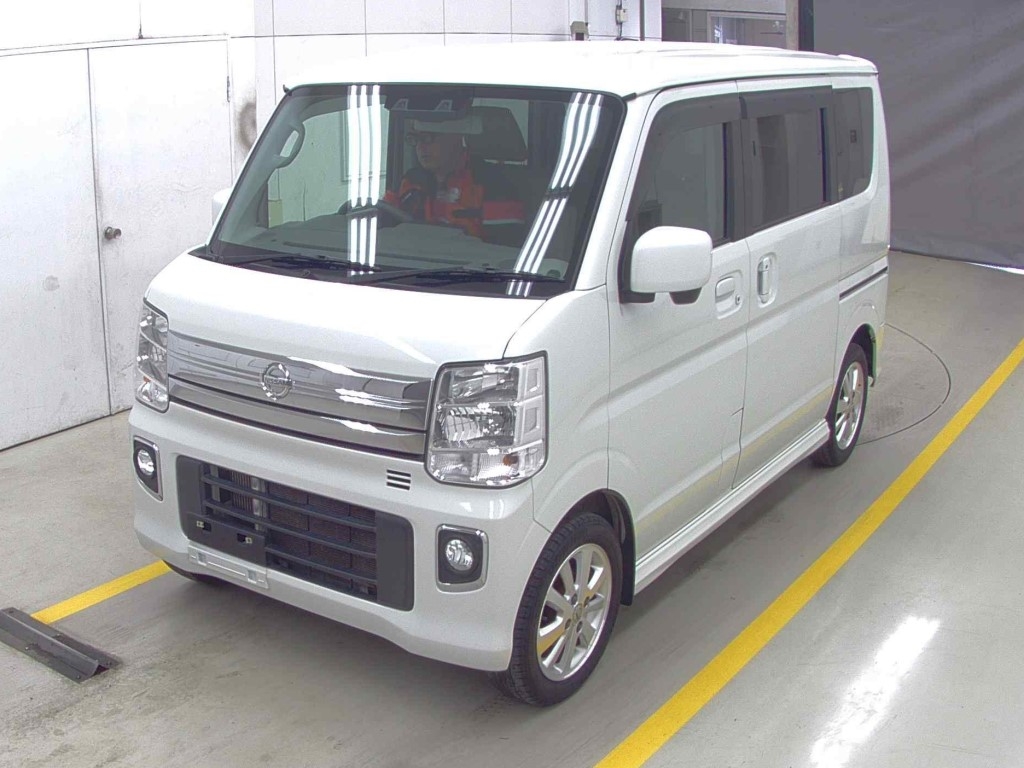 NISSAN NV100 CLIPPER