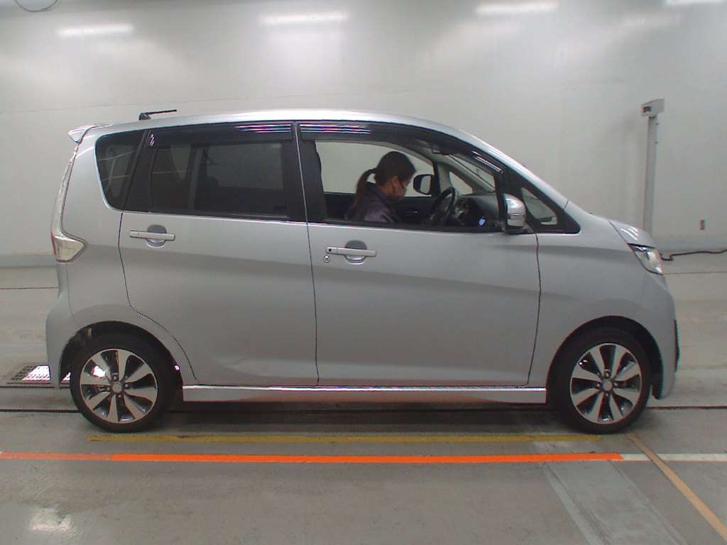 MITSUBISHI EK CUSTOM