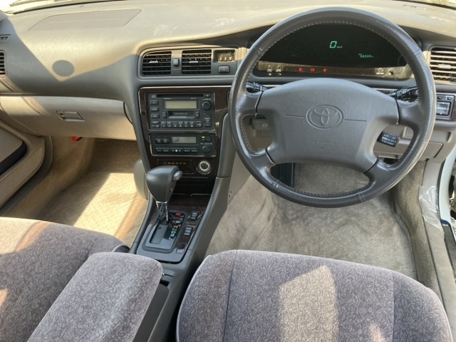 TOYOTA CRESTA