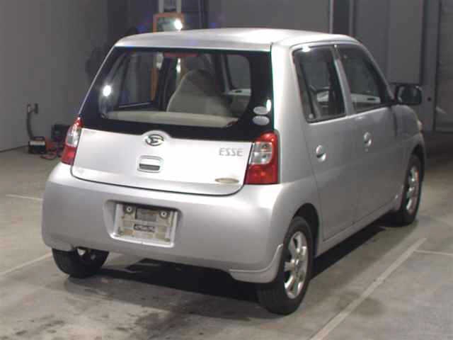 DAIHATSU ESSE