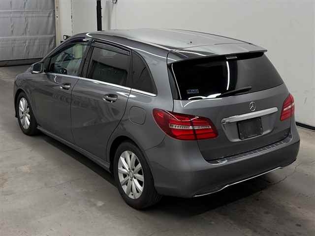MERCEDES-BENZ B-CLASS