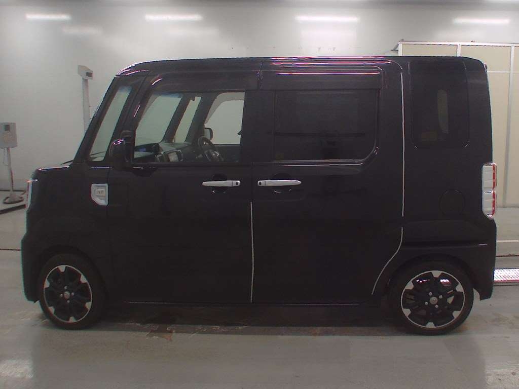TOYOTA PIXIS MEGA