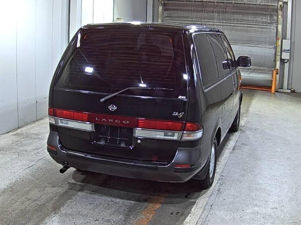 NISSAN LARGO