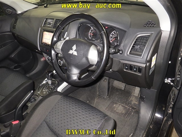 MITSUBISHI RVR