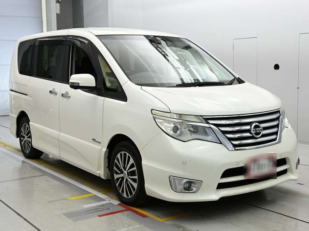 NISSAN SERENA