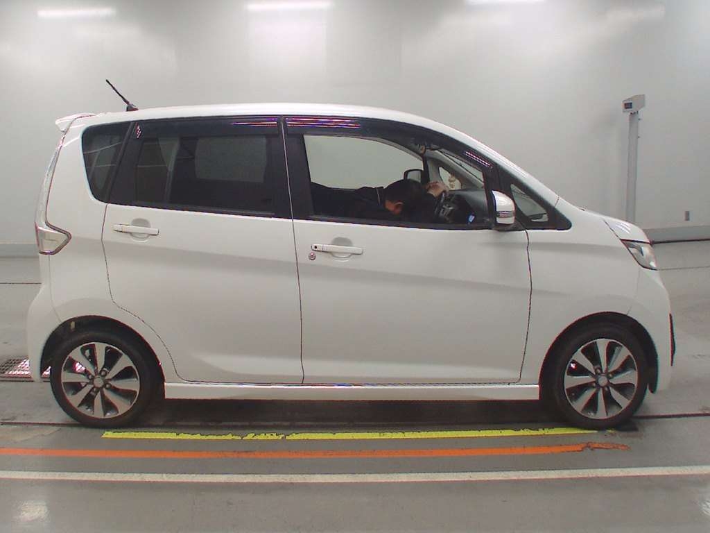 MITSUBISHI EK CUSTOM