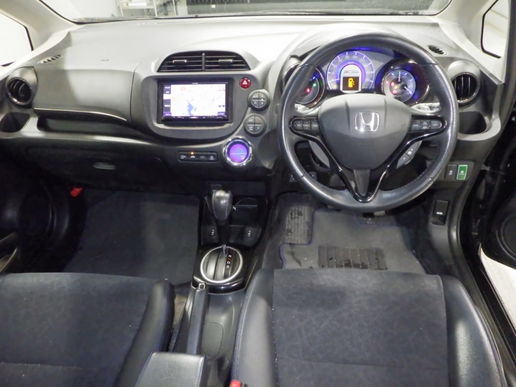 HONDA FIT SHUTTLE