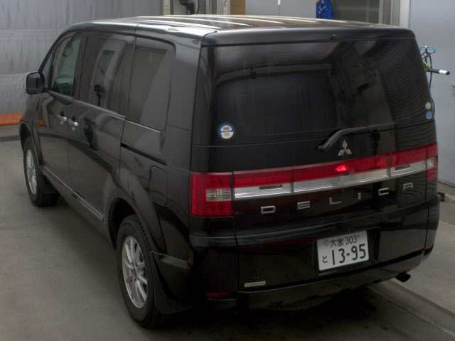 MITSUBISHI DELICA D:5