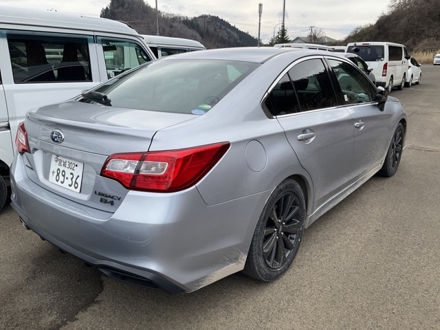 SUBARU LEGACY B4