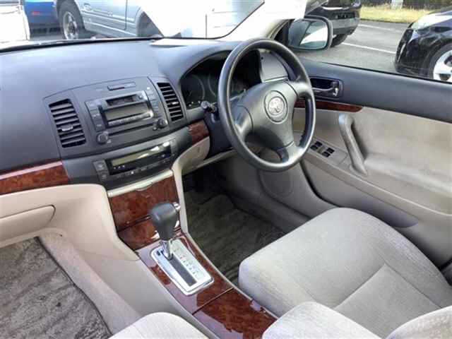 TOYOTA PREMIO