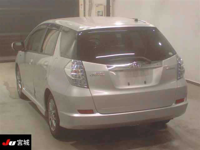 HONDA FIT SHUTTLE