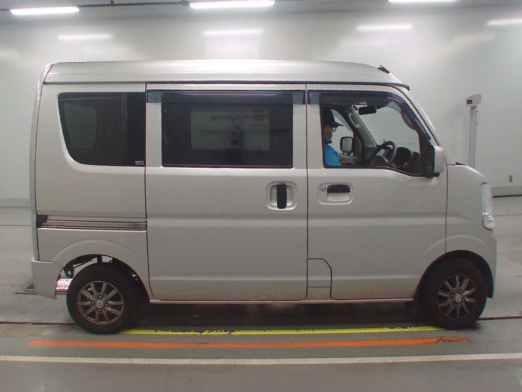 MITSUBISHI MINICAB