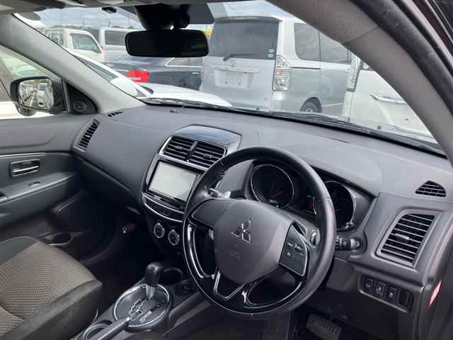 MITSUBISHI RVR
