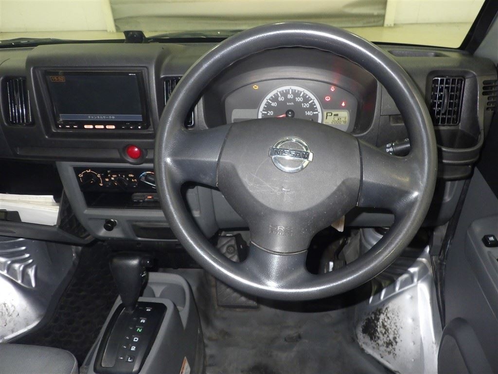 NISSAN NV100 CLIPPER