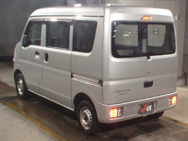MITSUBISHI MINICAB