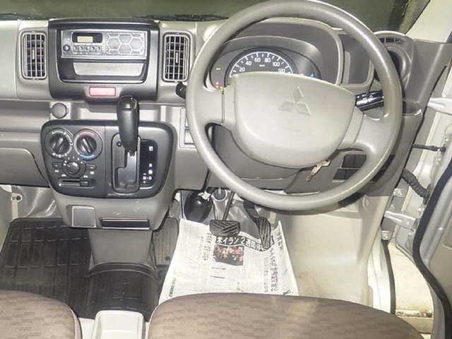 MITSUBISHI MINICAB