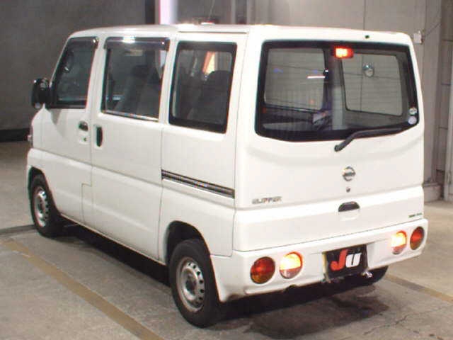 NISSAN CLIPPER