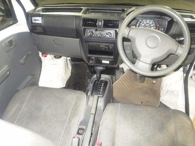NISSAN CLIPPER