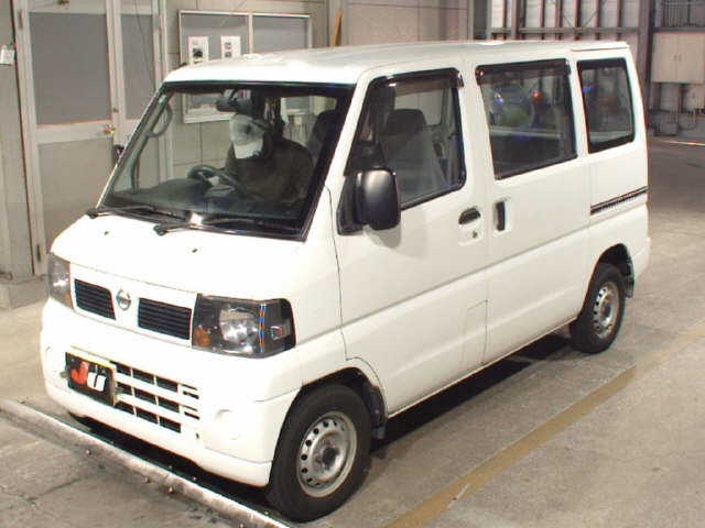 NISSAN CLIPPER