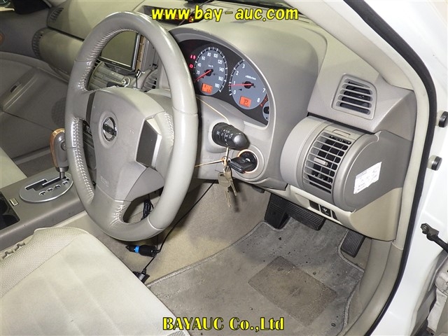NISSAN STAGEA