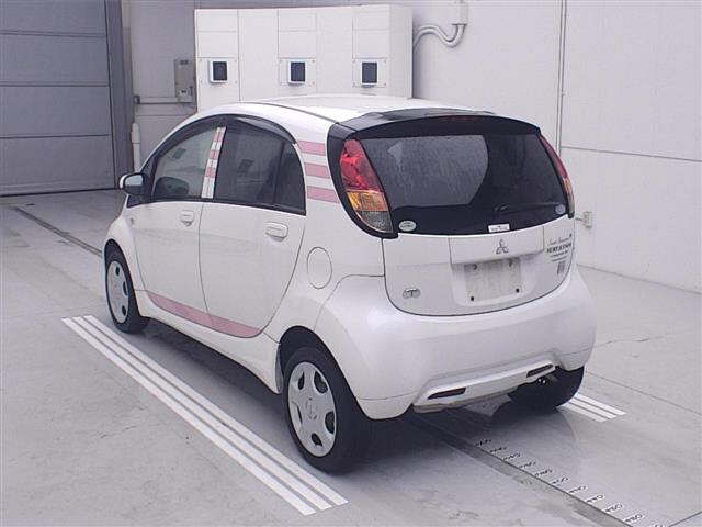 MITSUBISHI I