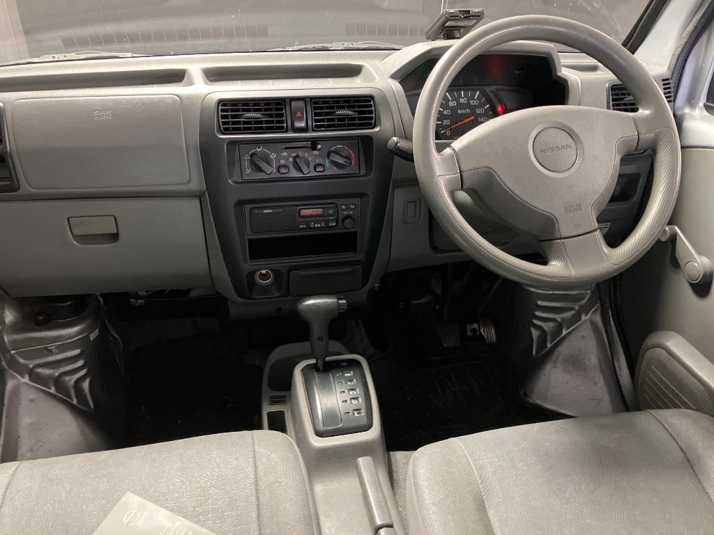 NISSAN CLIPPER