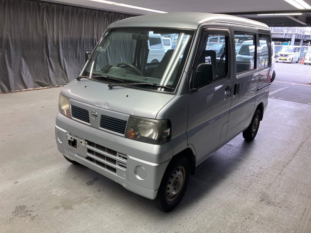 NISSAN CLIPPER