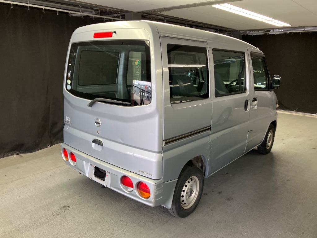 NISSAN CLIPPER