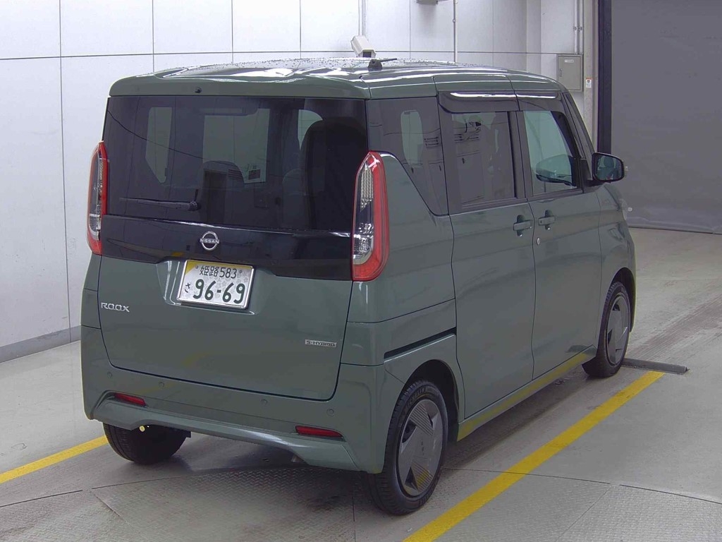 NISSAN ROOX