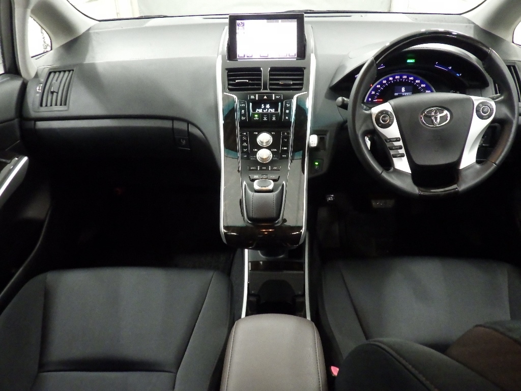 TOYOTA SAI