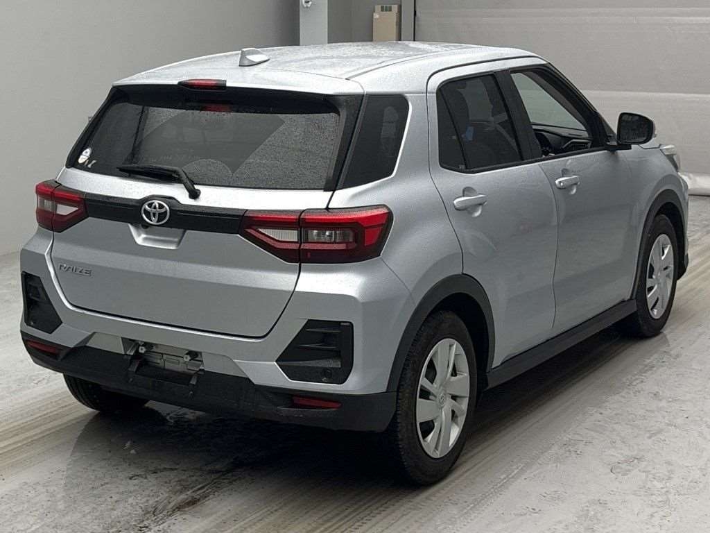 TOYOTA RAIZE