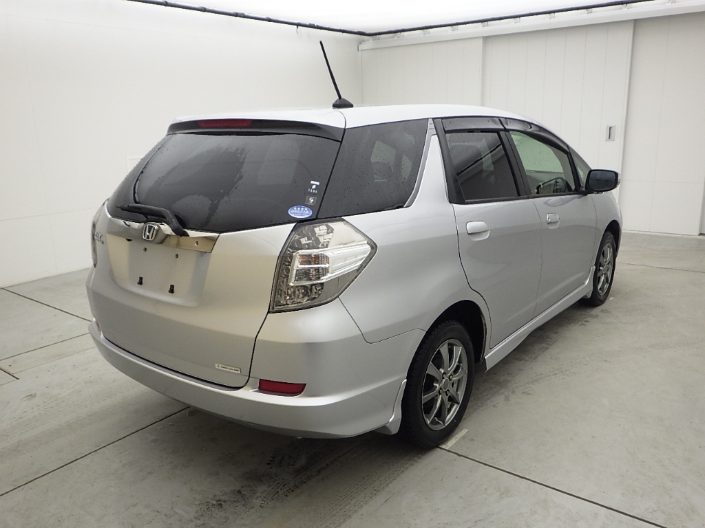 HONDA FIT SHUTTLE