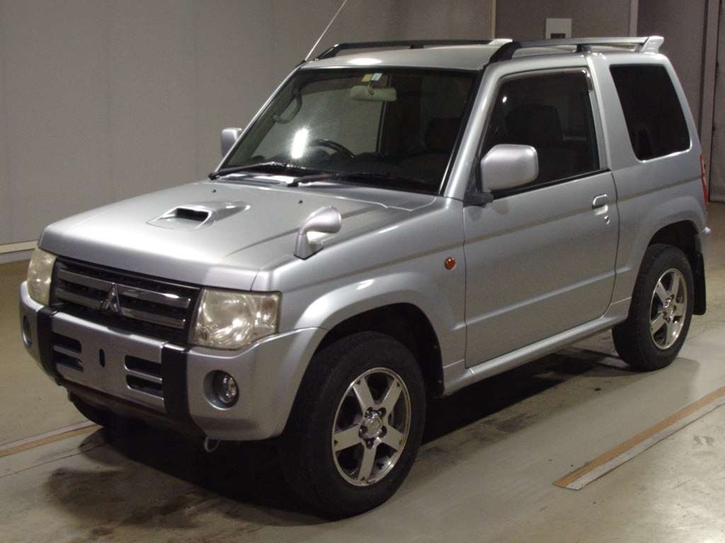 MITSUBISHI PAJERO MINI