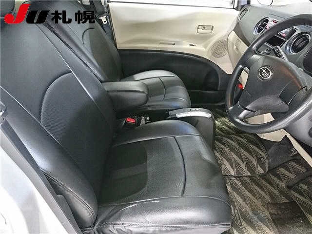 SUBARU LUCRA