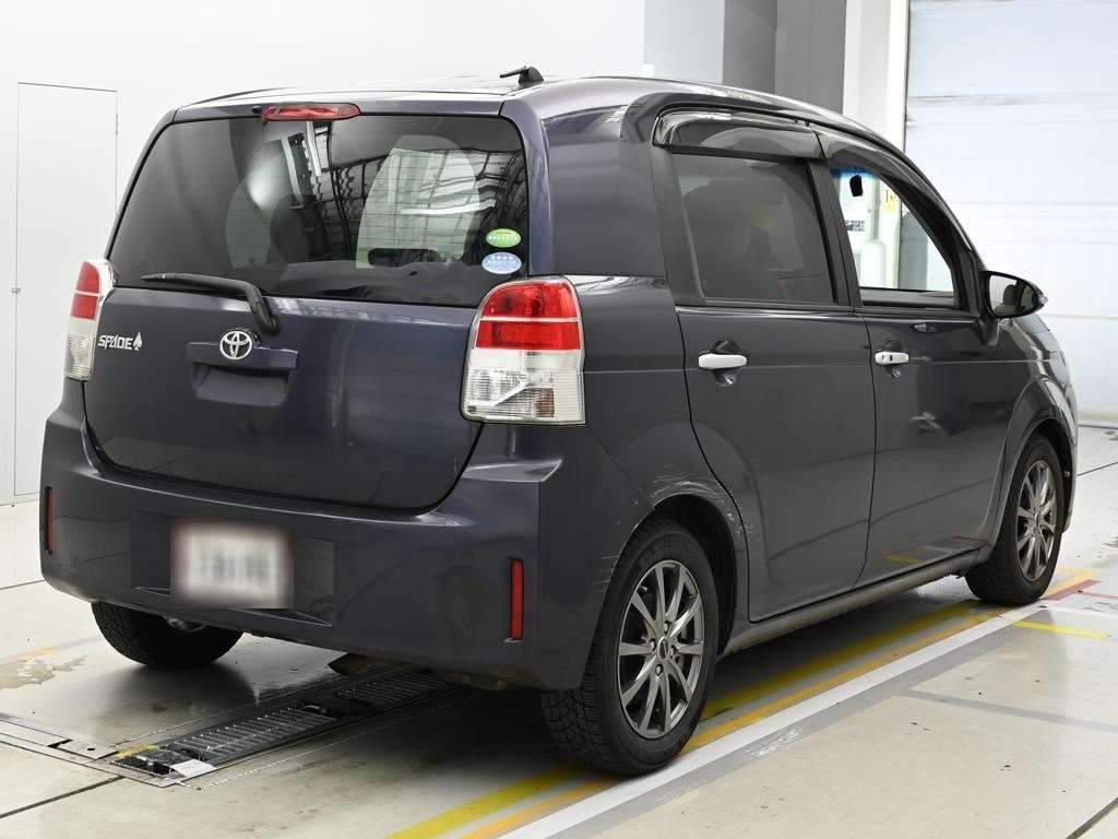 TOYOTA SPADE