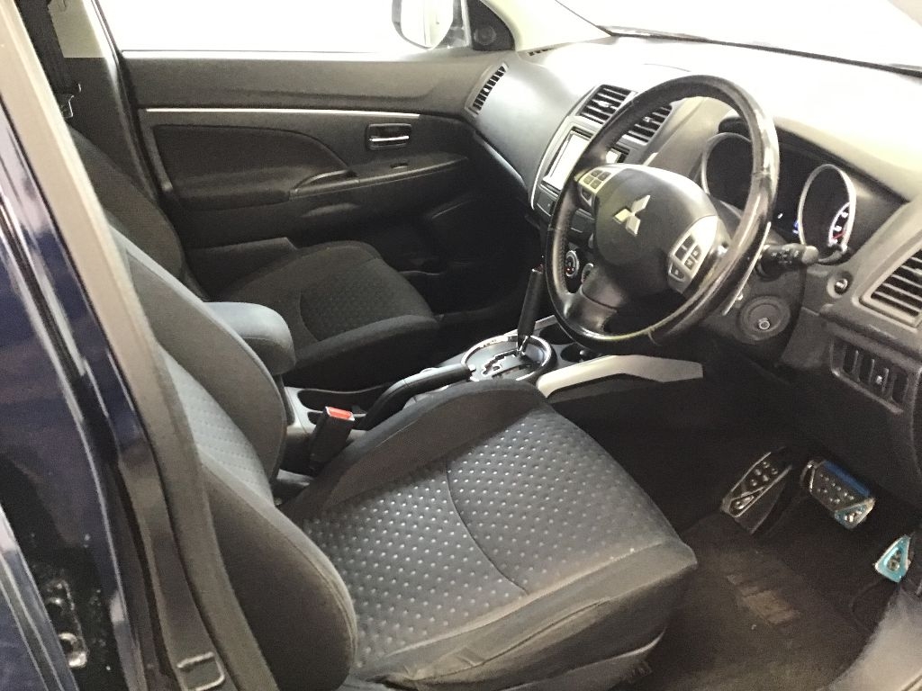 MITSUBISHI RVR