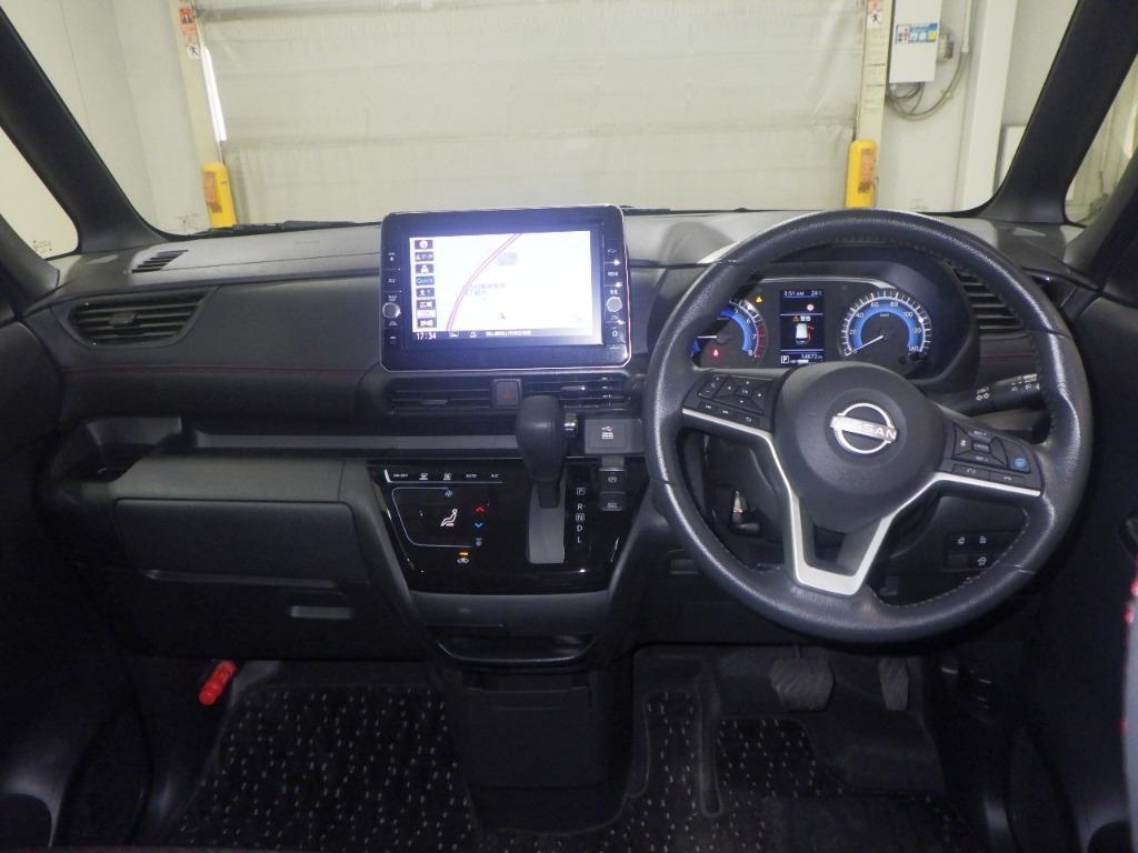 NISSAN ROOX
