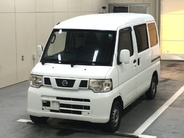 NISSAN NV100 CLIPPER