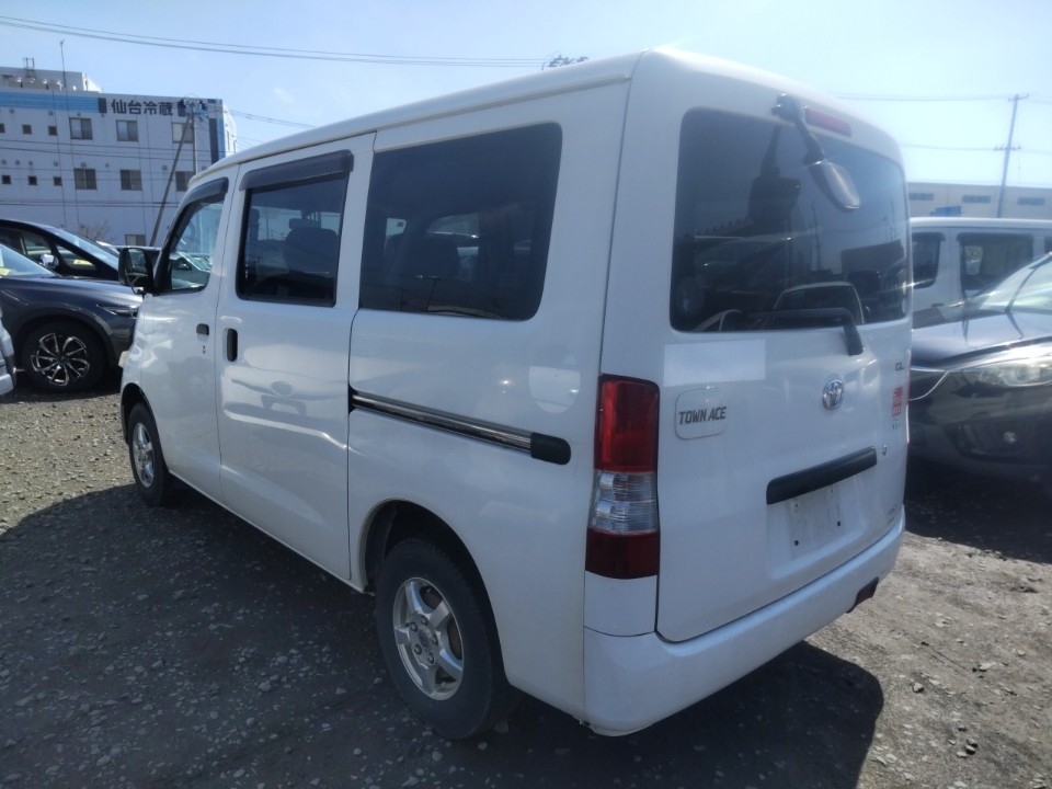 TOYOTA TOWN ACE