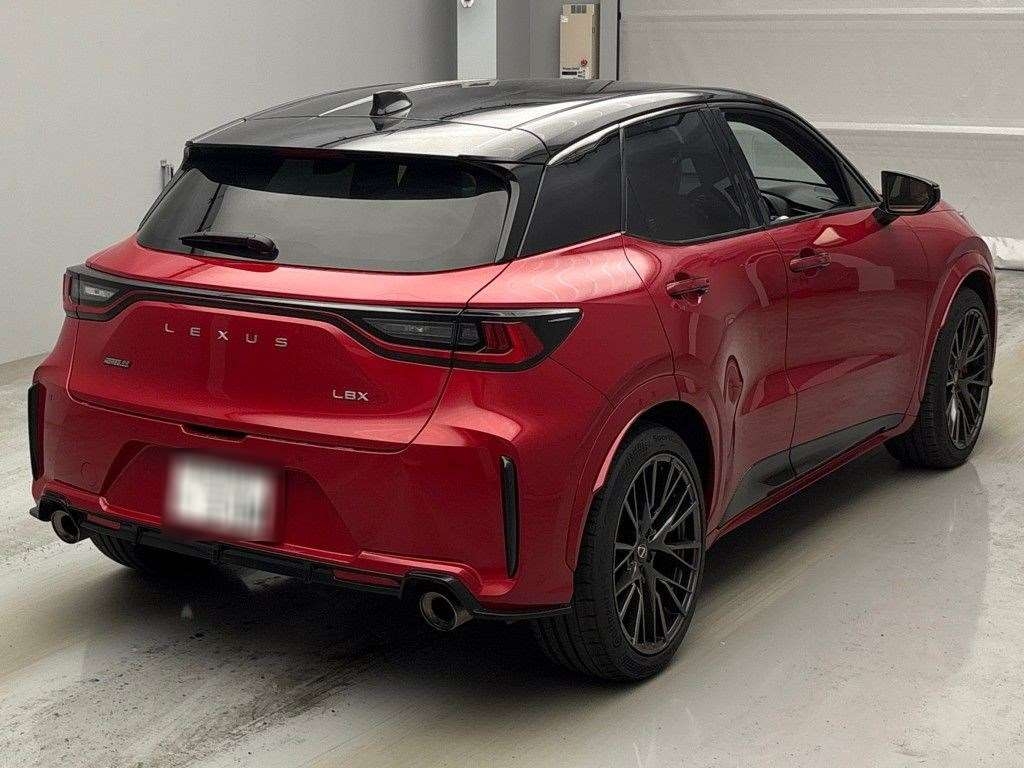LEXUS LBX