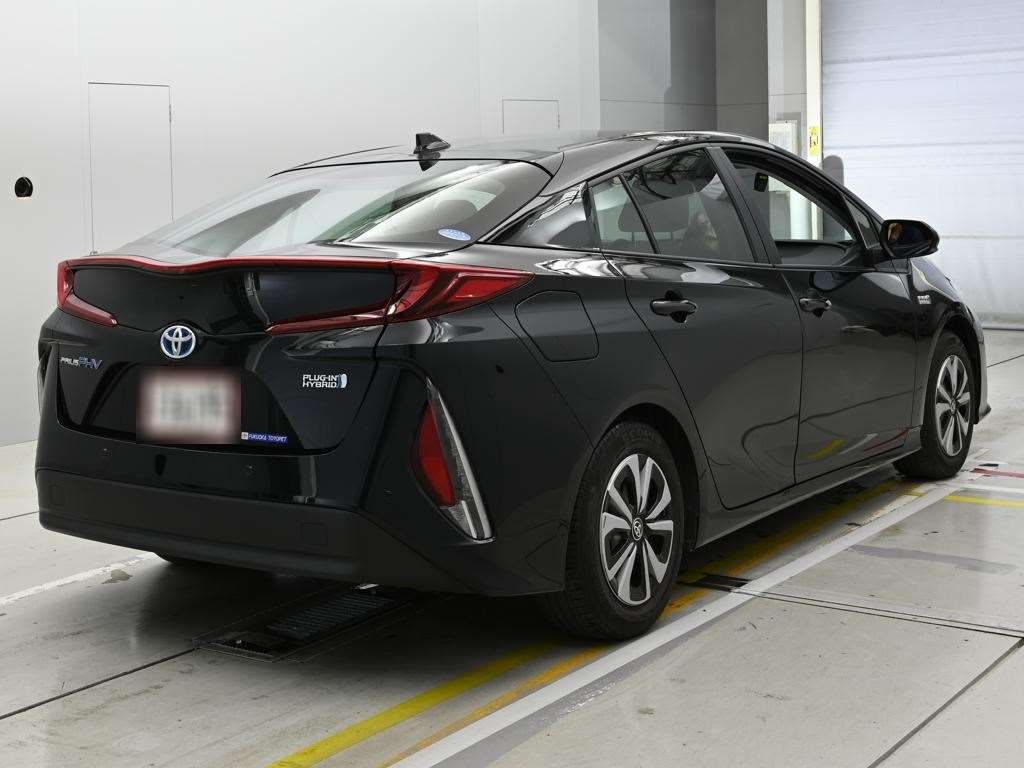 TOYOTA PRIUS PHV